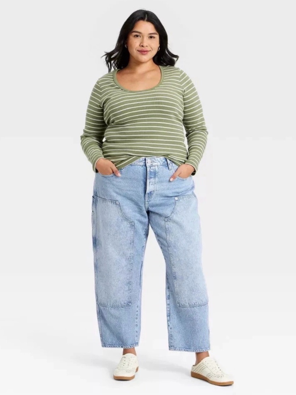 Women's Mid-Rise Painter Boyfriend Jeans - Universal Thread Light Wash - Picture 1 of 4
